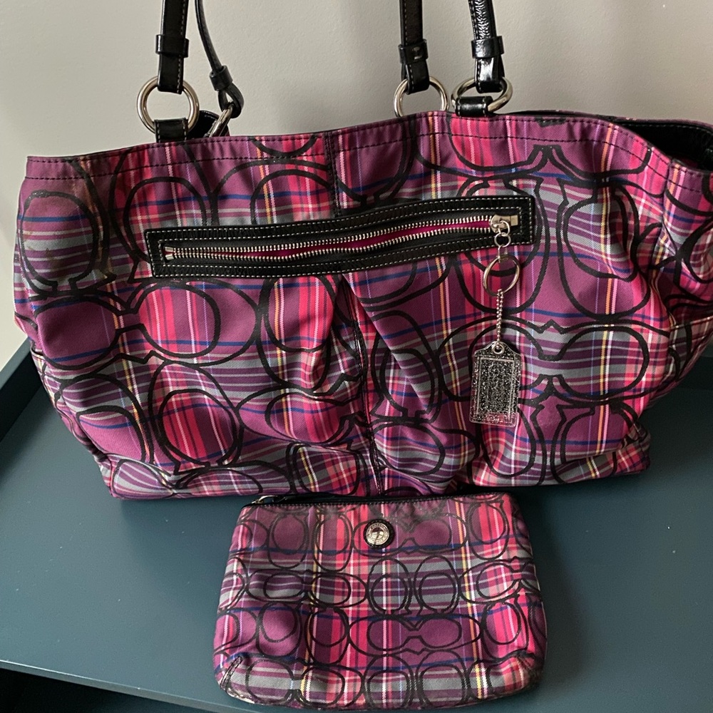 Coach large poppy plaid purse with makeup bag